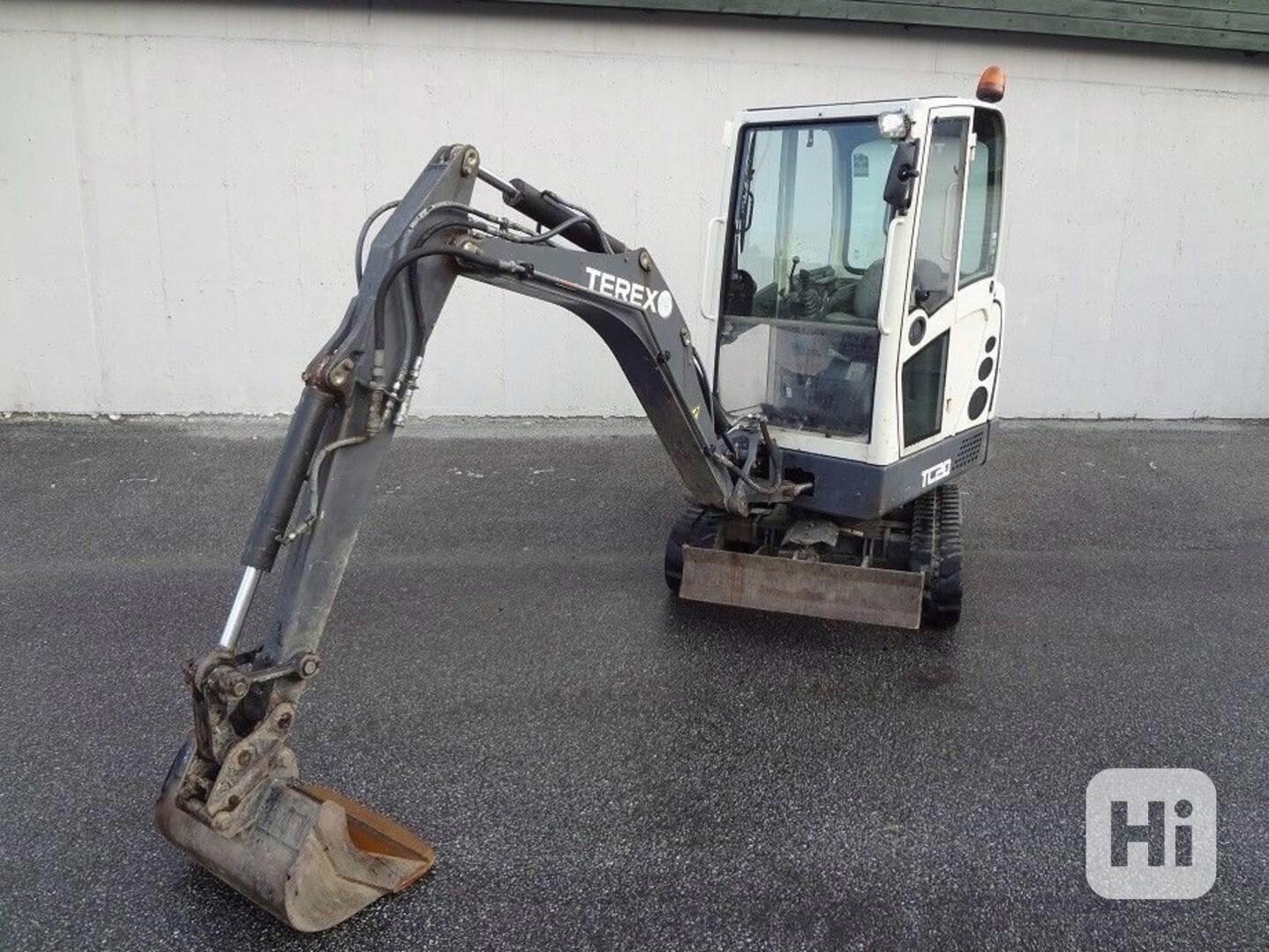 Minibagr Terex T/C-2OCt  - výborný stav  - foto 1