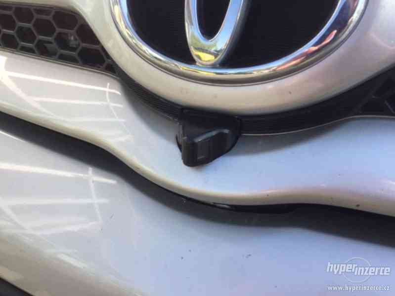Toyota Corolla Verso 2.2 D-4D Executive 7 míst - foto 7
