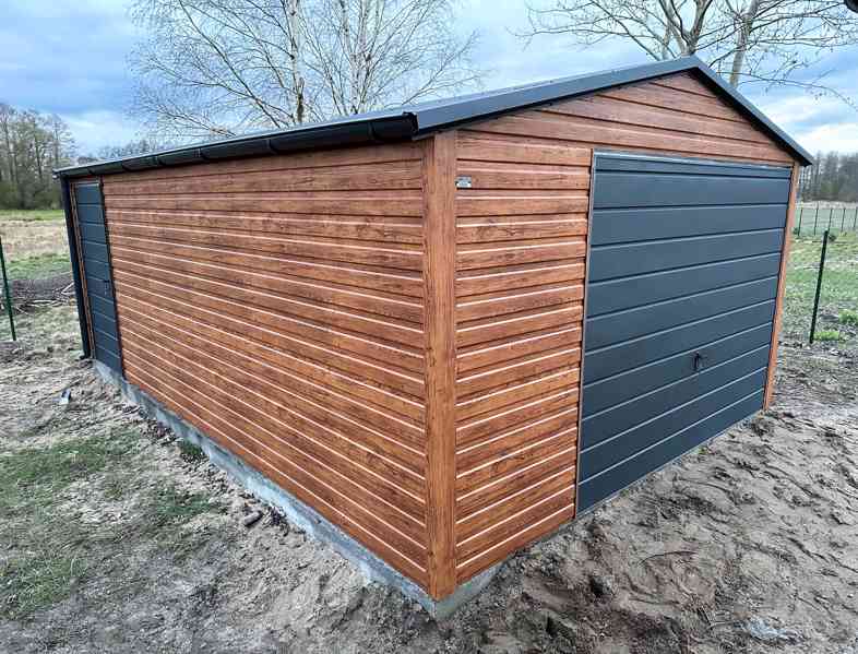 Plechová garáž 4x6 m sedlová střecha výklopná vrata TS613 - foto 4