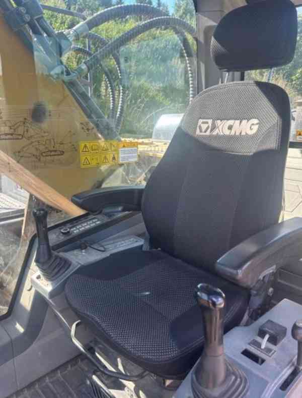 25t bagr XCMG XE250 pásové rypadlo - foto 6