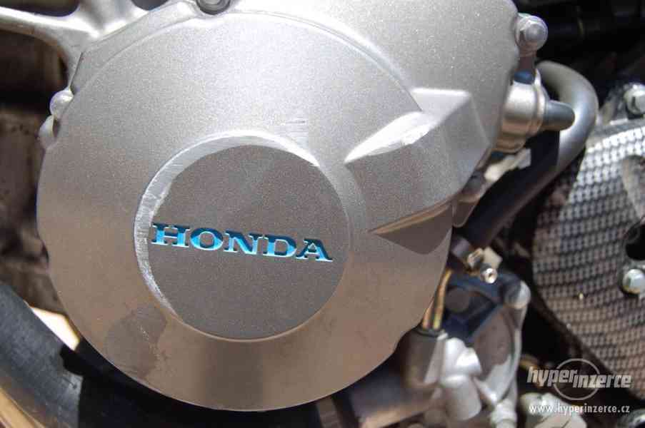Honda Hornet 600F 2001 - foto 9