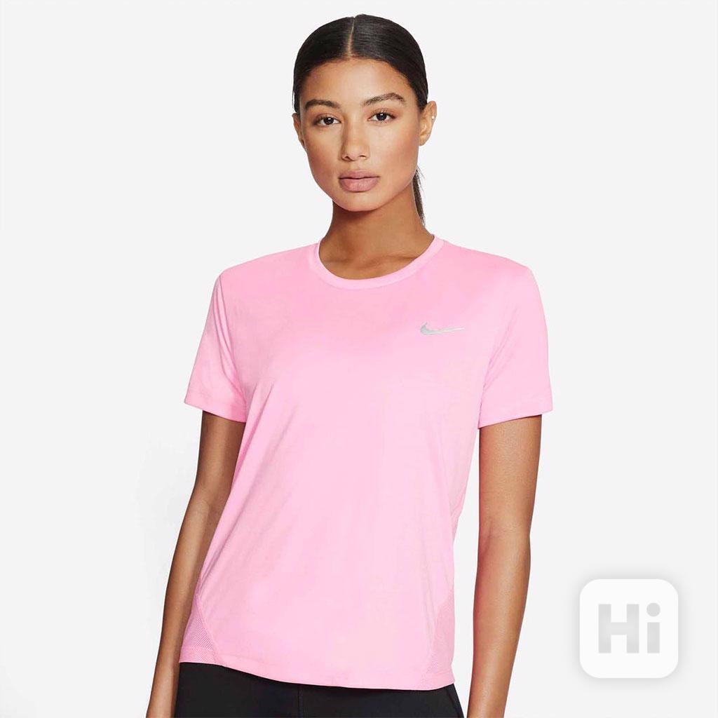 Nike - Dámské růžové tričko Miler  Velikost: S - foto 1