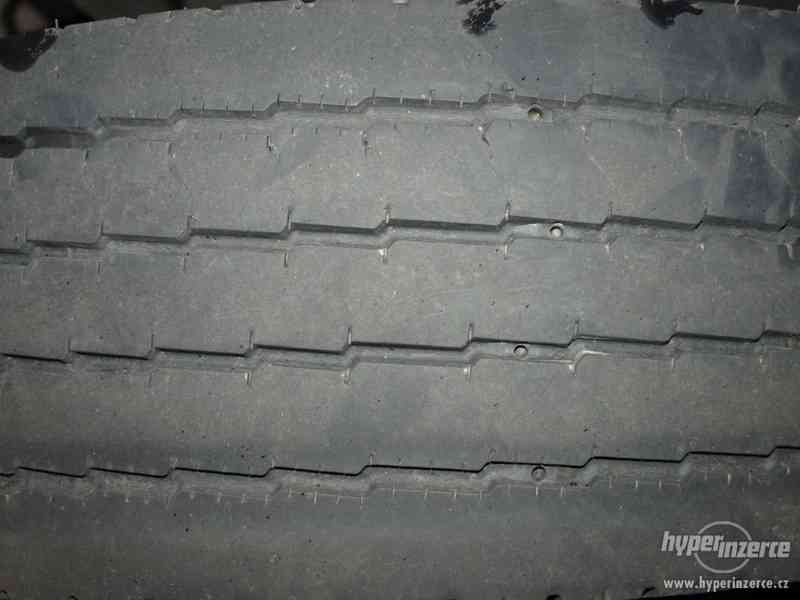 pneu Goodyear 215/75R17,5 - foto 1