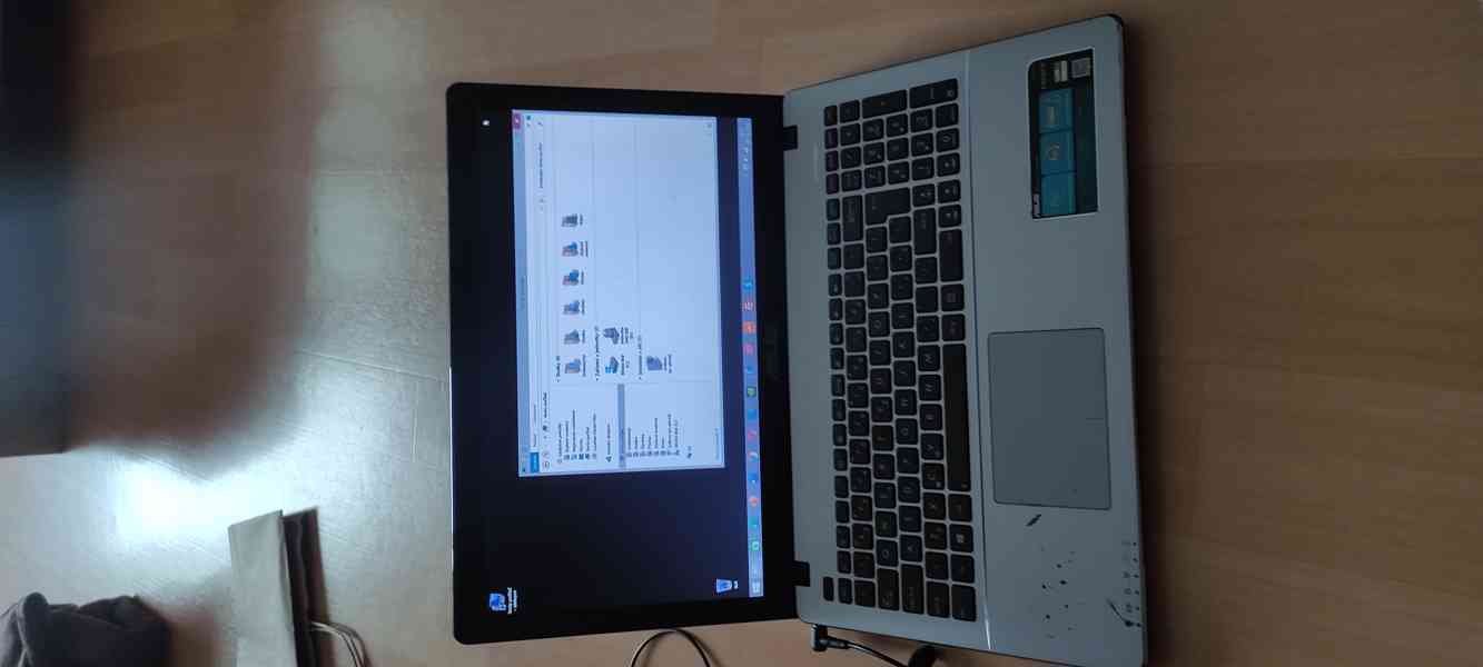 Notebook Asus 2x + HP - foto 1