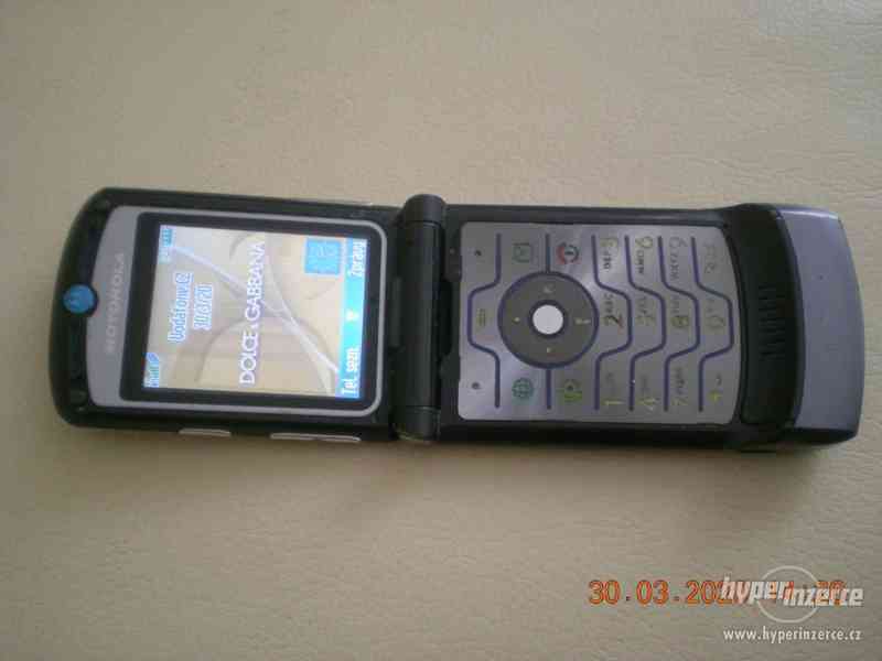 Motorola V3i - funkční ORIGINÁL z roku 2005 - foto 3