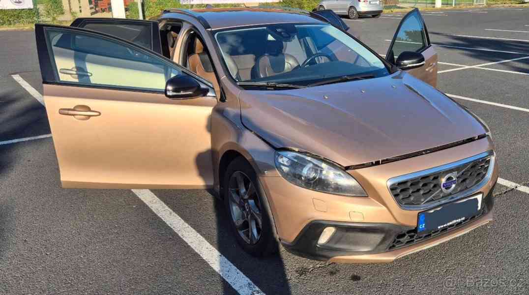 Volvo V40 1,6   cc d2 85kw - foto 2