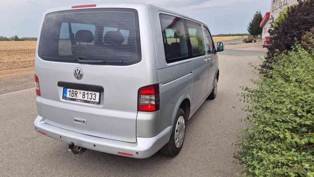 Volkswagen Caravelle 2,5   T5 - foto 3