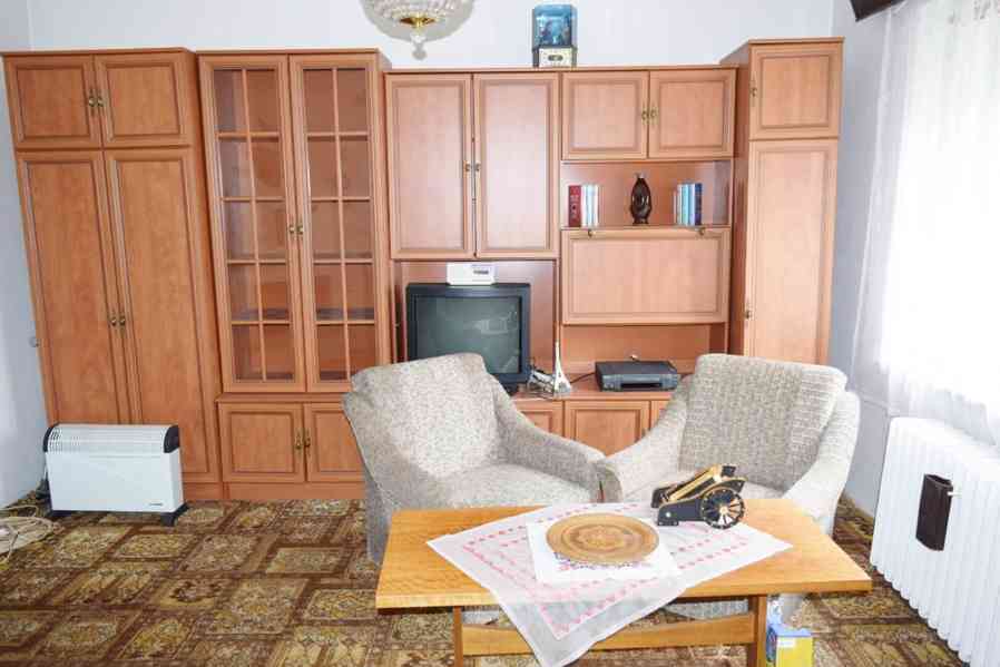 Prodej lukrativní vily v Trutnově - foto 9