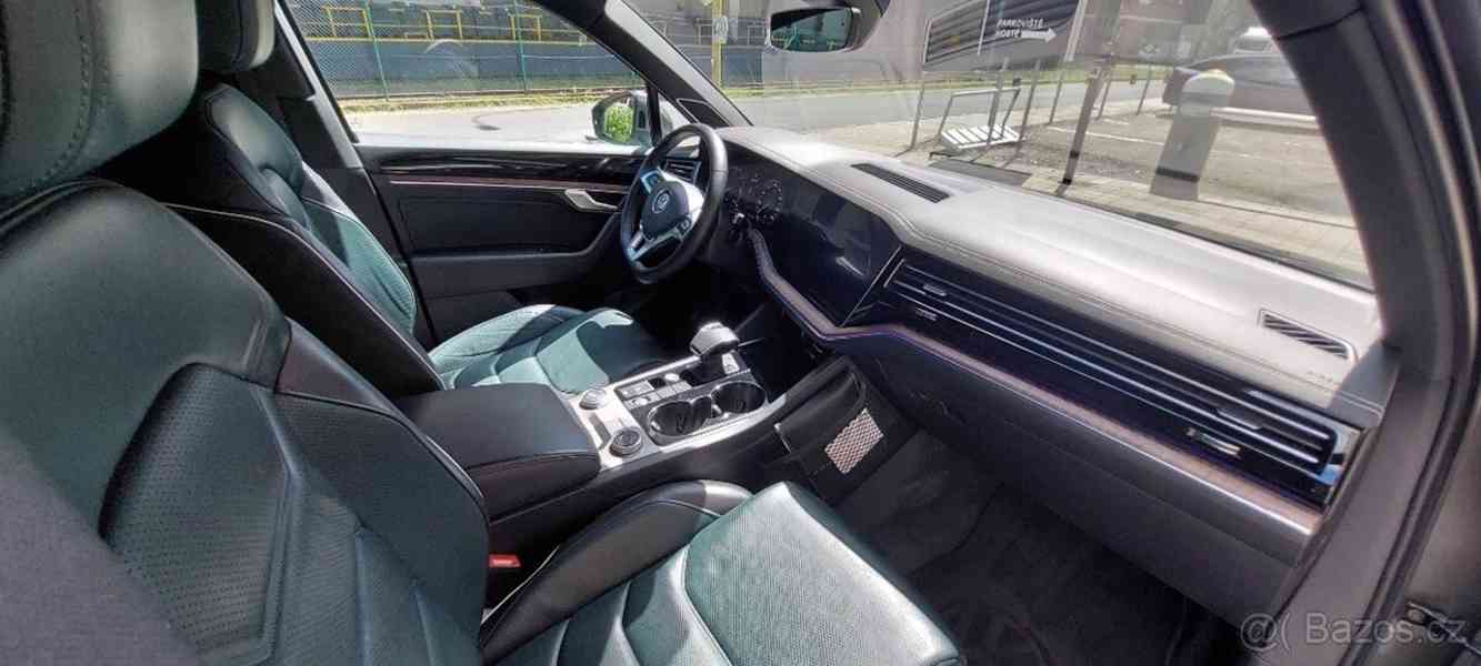 Volkswagen Touareg 3,0 V6 TDI - foto 3