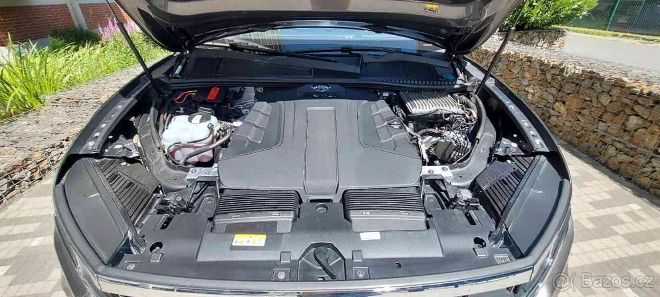 Volkswagen Touareg 3,0 V6 TDI - foto 12