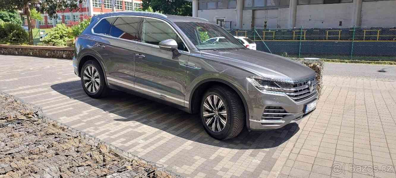 Volkswagen Touareg 3,0 V6 TDI - foto 2