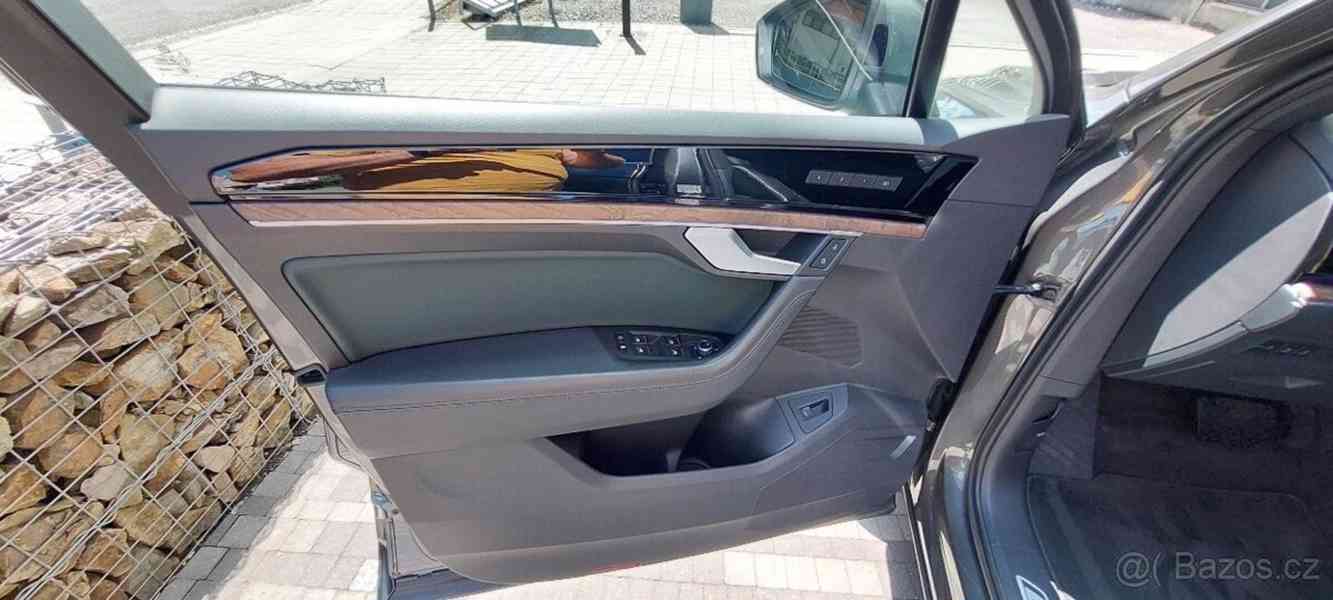 Volkswagen Touareg 3,0 V6 TDI - foto 8