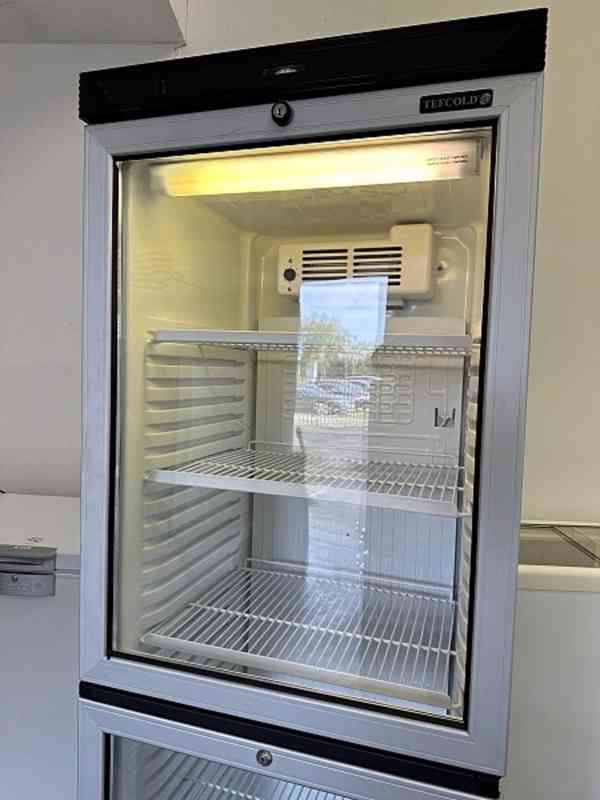 513 Prosklená lednice chladnice vitrína TEFCOLD  - foto 3