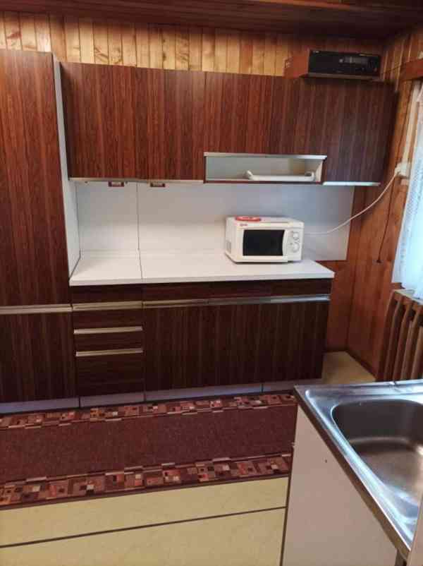 Chata (360 m2), Vápenky, Nová Lhota, okr. Hodonín - foto 11
