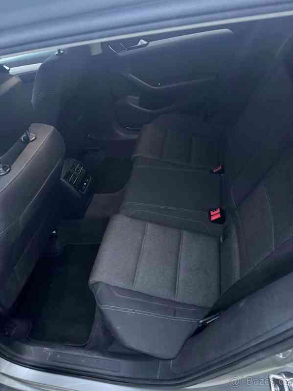 Volkswagen Passat 2,0   b8 - foto 3