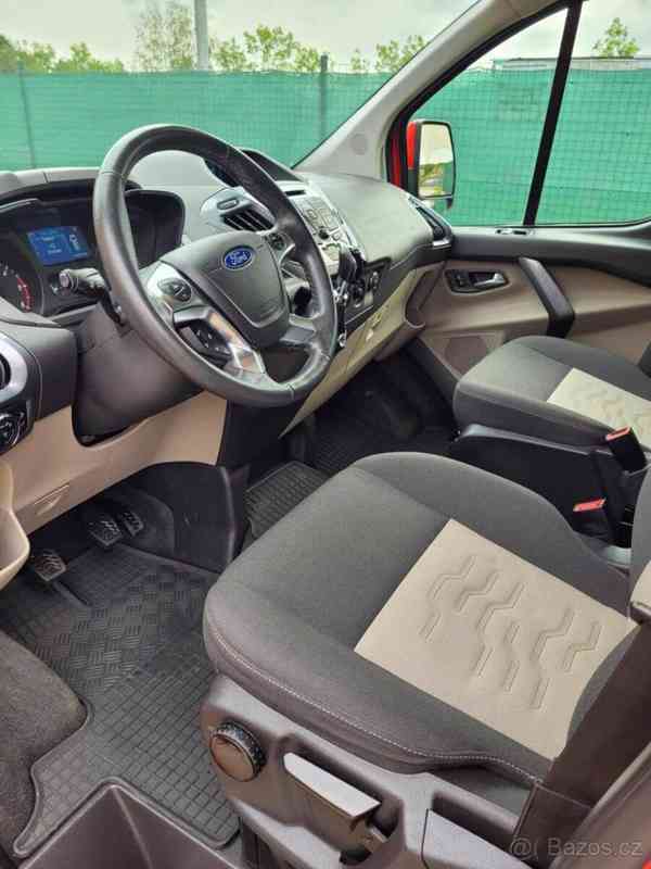 Ford Tourneo Custom 2,2   RV 2014, 163 000 Km - foto 11