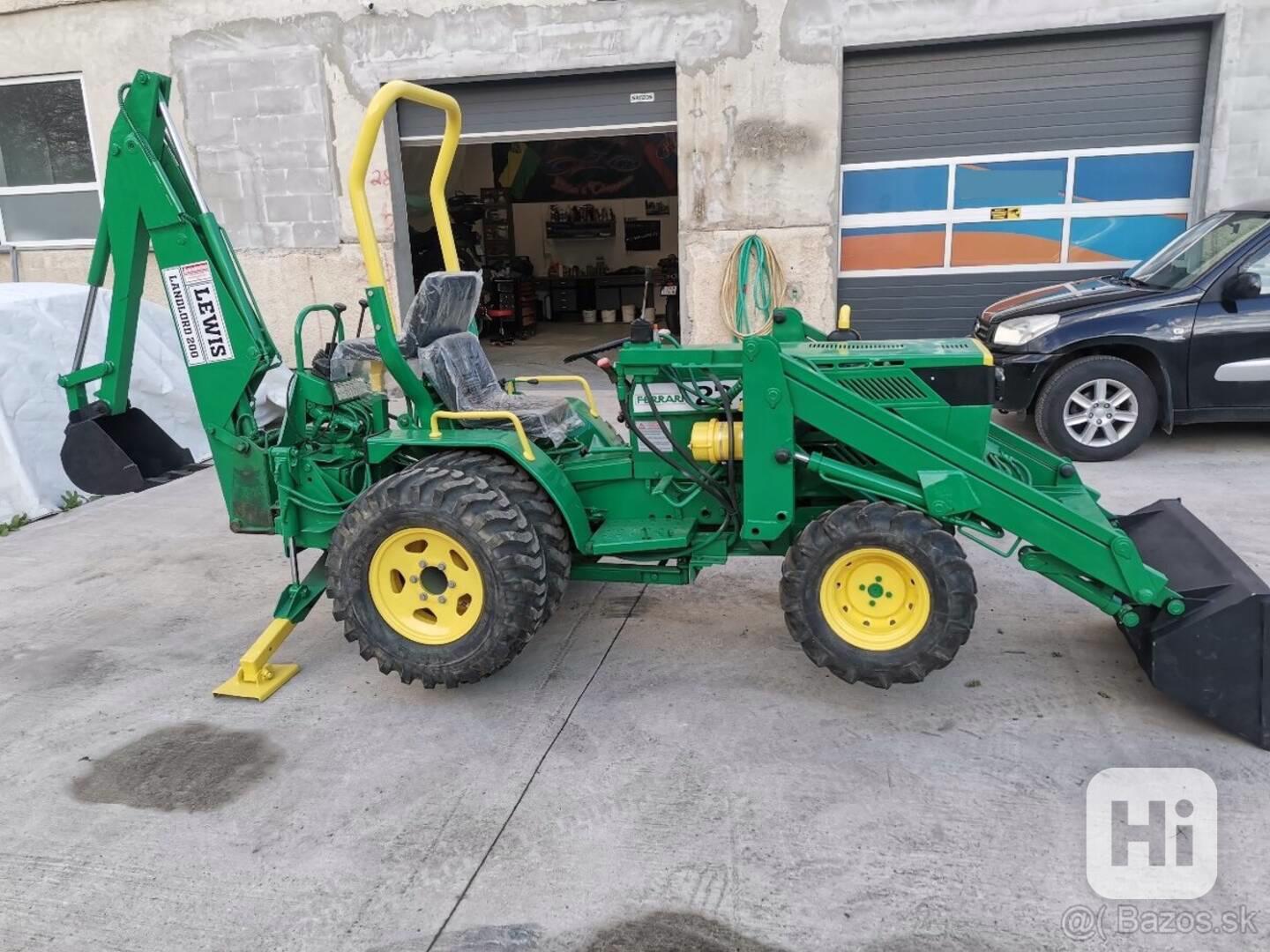   Malotraktor s čelním nakladačem 4x4 Ferrari  - foto 1
