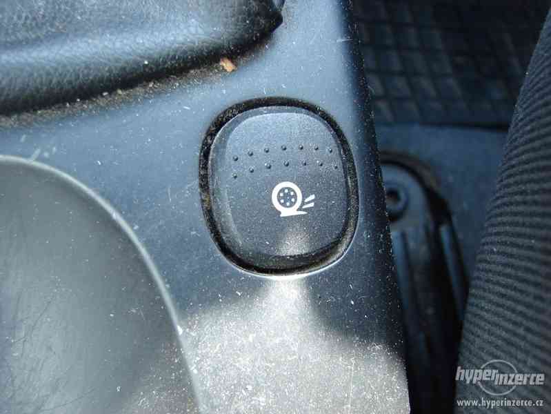 Ford Focus 1.8 i Combi r.v.1999 eko zaplacen - foto 8