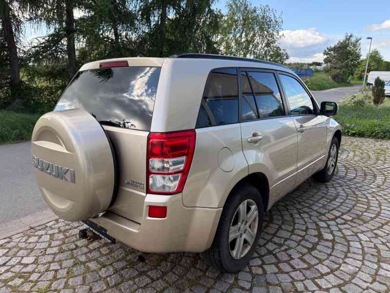 Suzuki Grand Vitara 2.0i Comfort benzín 103kw - foto 10