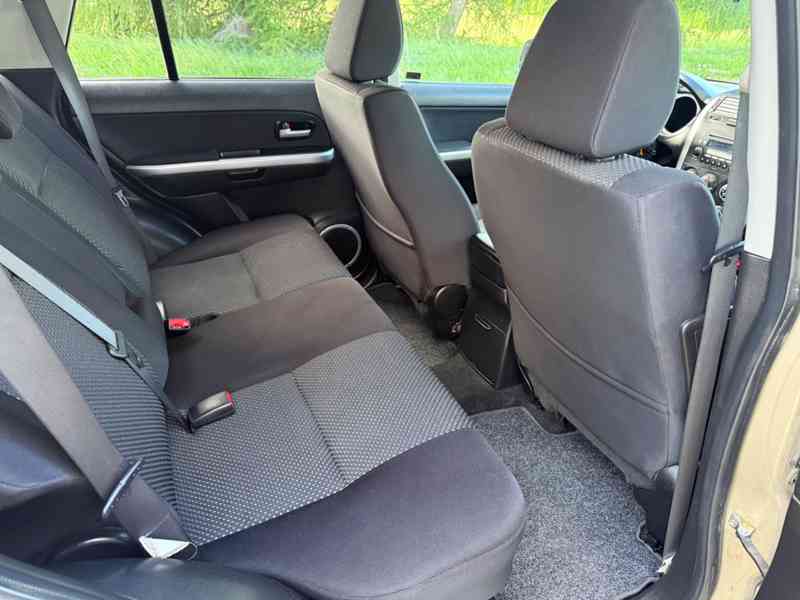 Suzuki Grand Vitara 2.0i Comfort benzín 103kw - foto 9