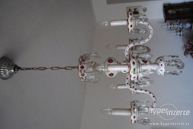 Lustr, stojací a nástěnná lampa z růžového porcelánu - foto 2