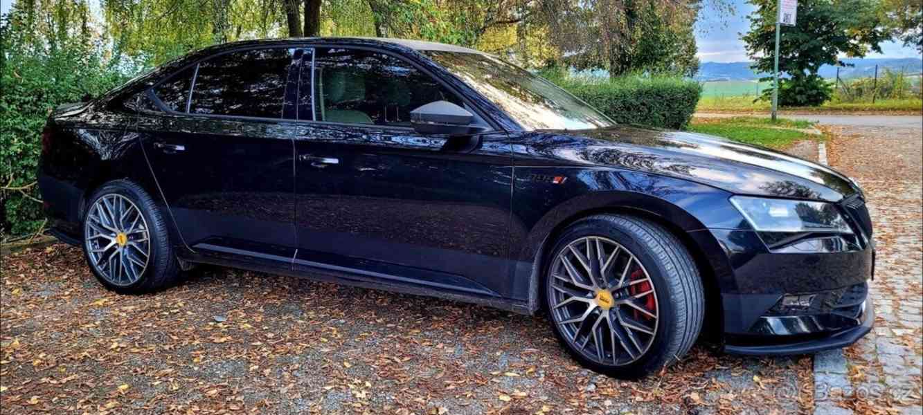 Škoda Superb 2,0   III 4x4 tsi 206kw / 280koni au - foto 5