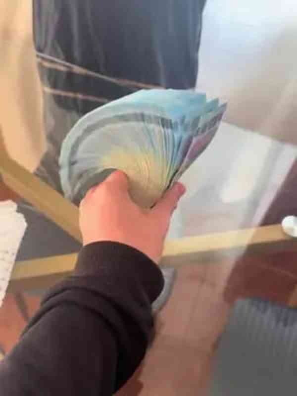 BANK NOTES  - foto 4