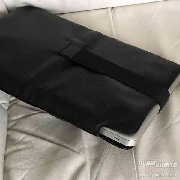 černé kožené pouzdro pro MacBook 17" Pro - foto 1
