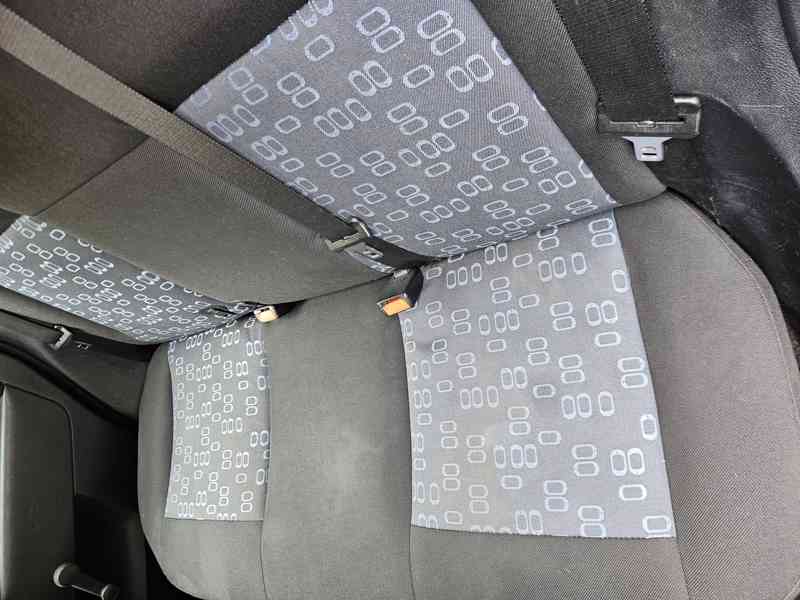 Ford Fiesta 1.4 59kw  - foto 8