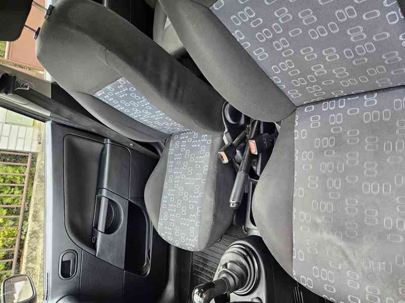 Ford Fiesta 1.4 59kw  - foto 9