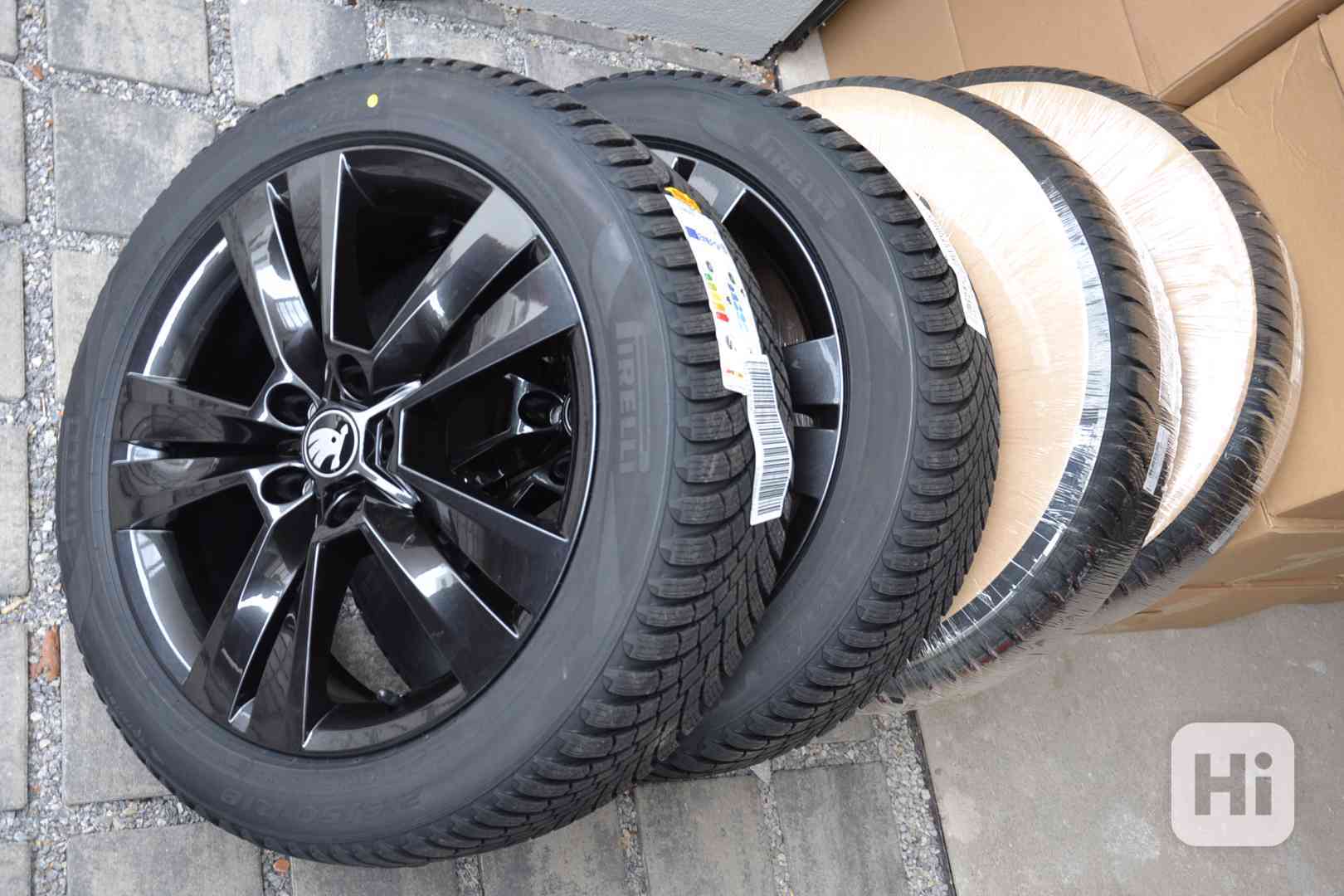NOVÁ zimní Alu sada Škoda Karoq/S.Ateca 215/50R18,DOT 4425 - foto 1