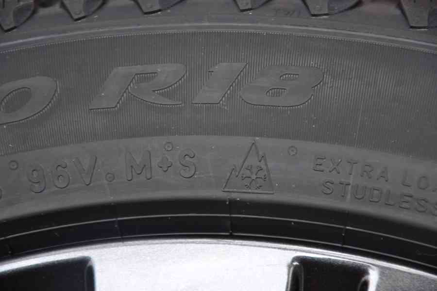 NOVÁ zimní Alu sada Škoda Karoq/S.Ateca 215/50R18,DOT 4425 - foto 8