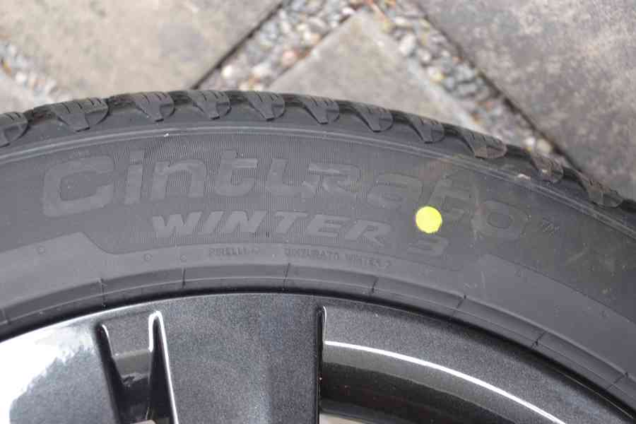 NOVÁ zimní Alu sada Škoda Karoq/S.Ateca 215/50R18,DOT 4425 - foto 9