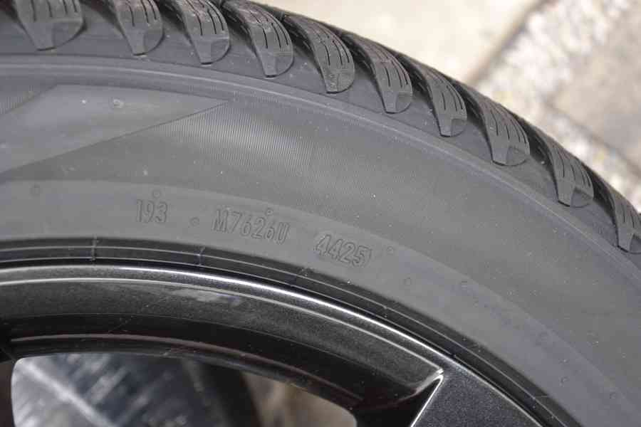 NOVÁ zimní Alu sada Škoda Karoq/S.Ateca 215/50R18,DOT 4425 - foto 6