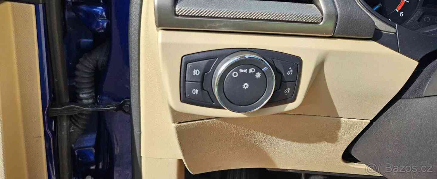 Ford Mondeo TDCi 132kW manual LED - foto 11
