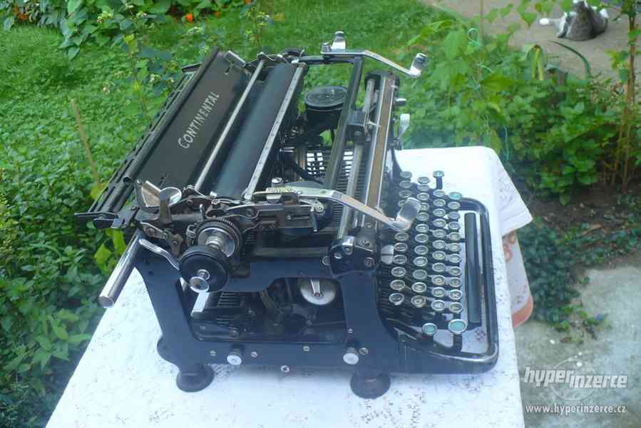 Prodám tři psací stroje levně - foto 2