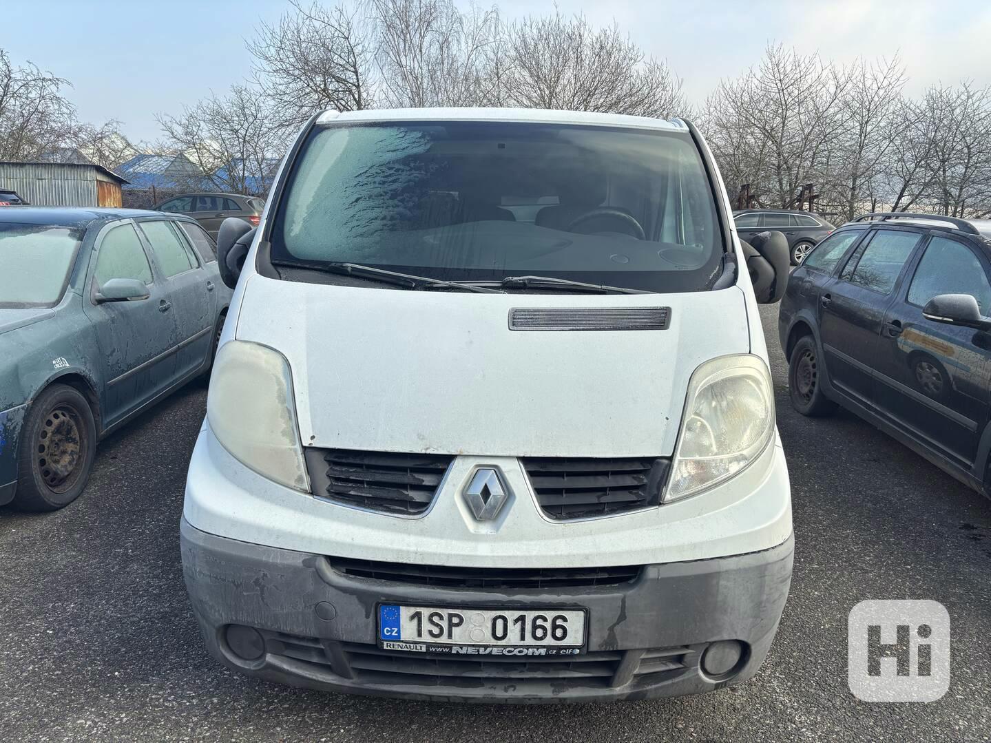 RENAULT TRAFIC - foto 1