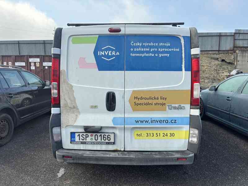 RENAULT TRAFIC - foto 3