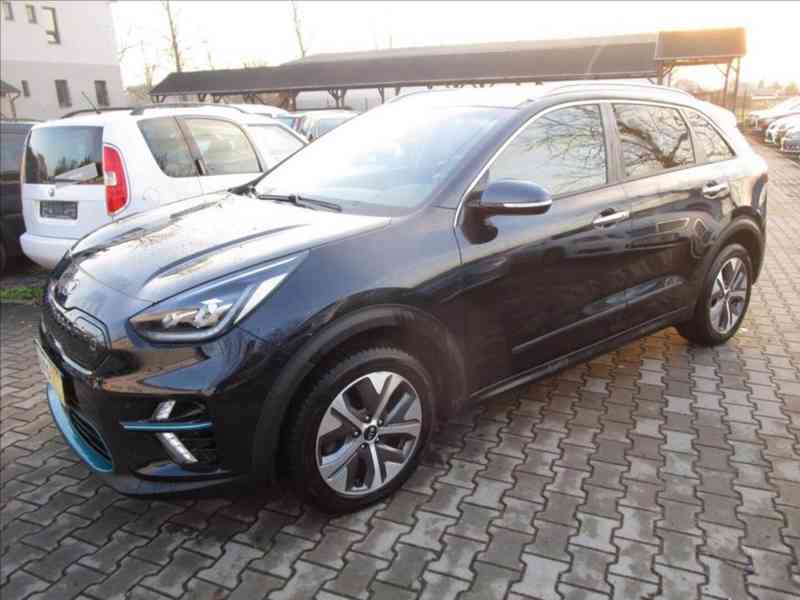 Kia E-niro 0,0 150kW 64kWh Executive- DPH - foto 2