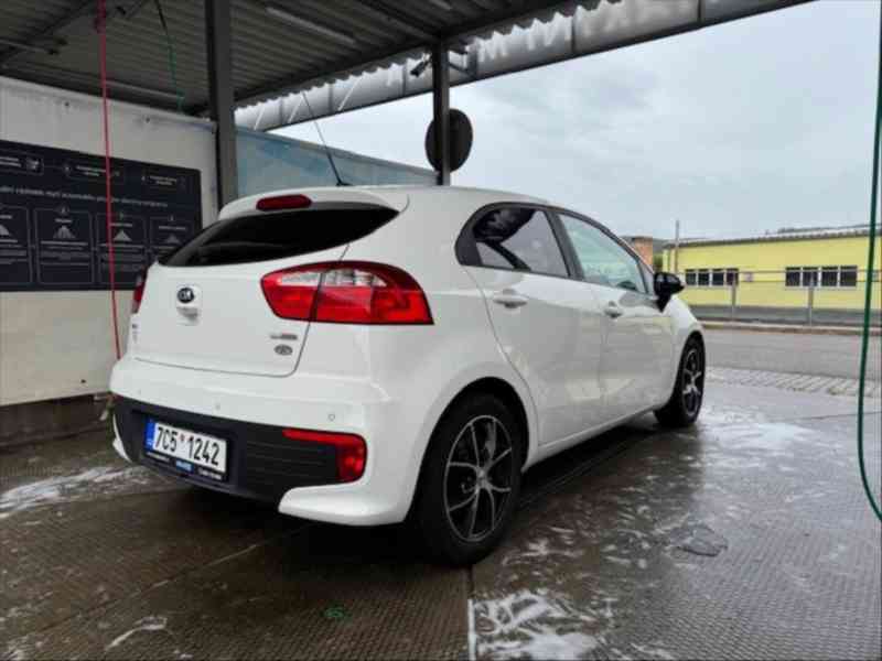 Kia Rio 1,4   CVVT 6q manuál - foto 6