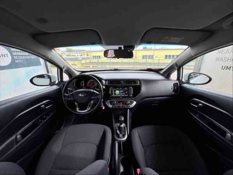Kia Rio 1,4   CVVT 6q manuál - foto 9