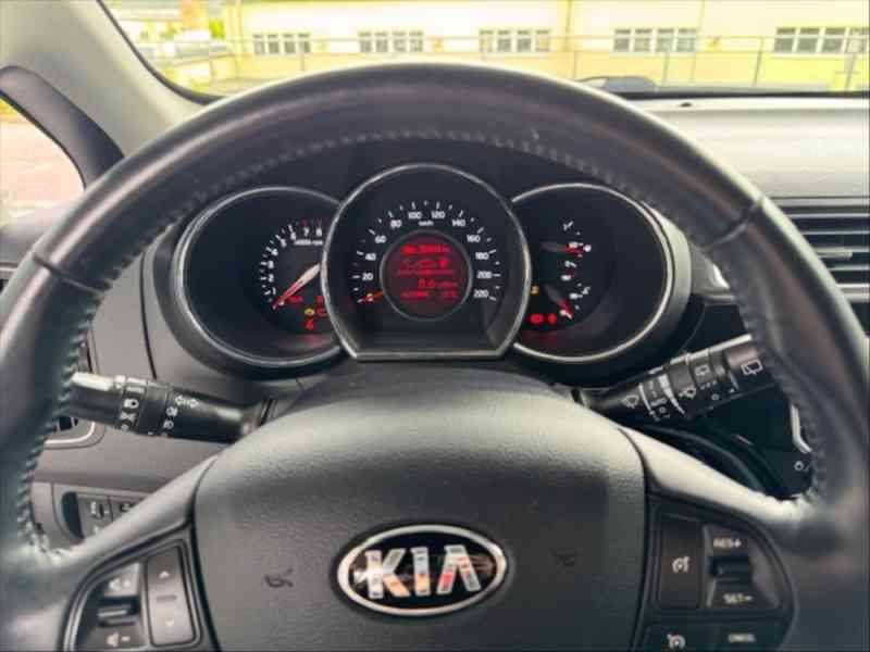 Kia Rio 1,4   CVVT 6q manuál - foto 13