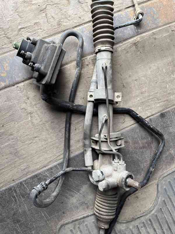 Servořízení ŠKODA FELICIA - hřeben řízení - foto 3