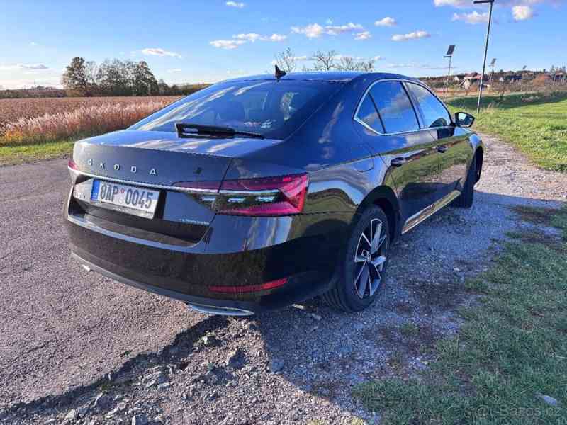 Škoda Superb 2,0   TDi,ČR,L&K,DSG,LED - foto 6
