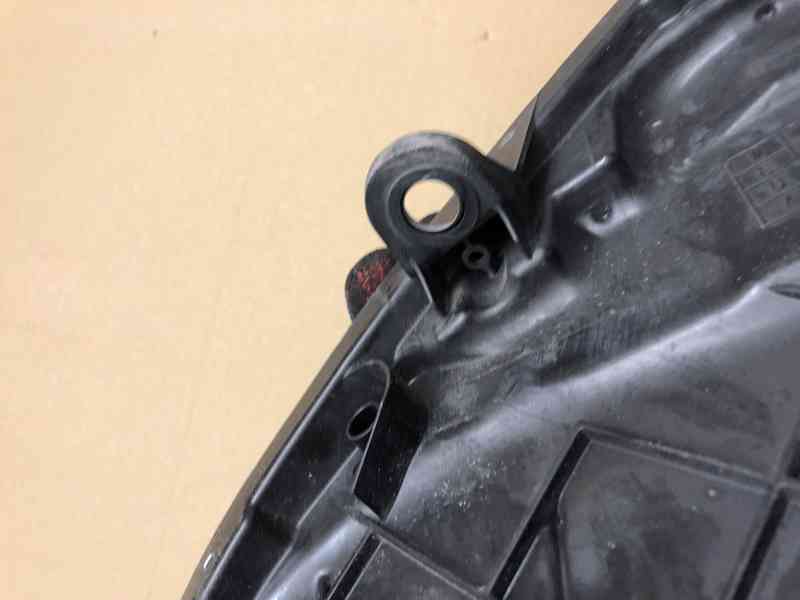 xenon vw touareg pravy predni svetlo prave 14-19 - foto 32