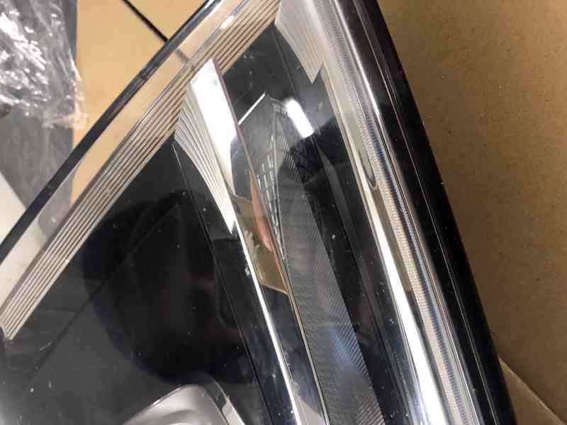 xenon vw touareg pravy predni svetlo prave 14-19 - foto 19