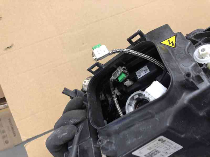 xenon vw touareg pravy predni svetlo prave 14-19 - foto 30