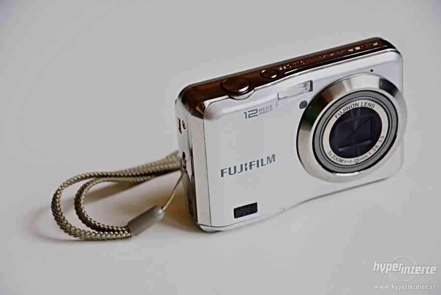 Fujifilm finepix ax200 - širokoúhlý, 5x optický zoom - foto 4