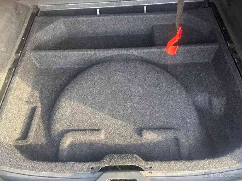 Volvo XC60 2,0   s naftovým motorem D3 - foto 18