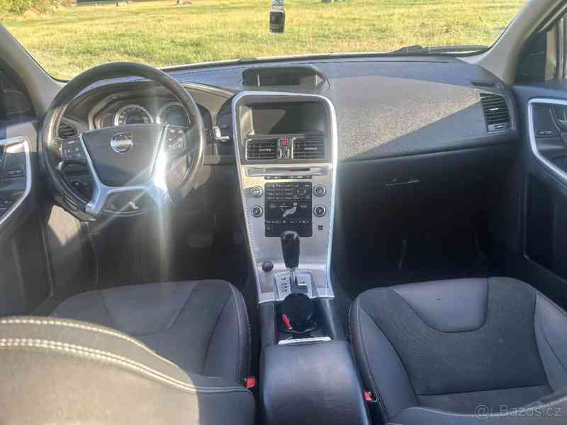 Volvo XC60 2,0   s naftovým motorem D3 - foto 17